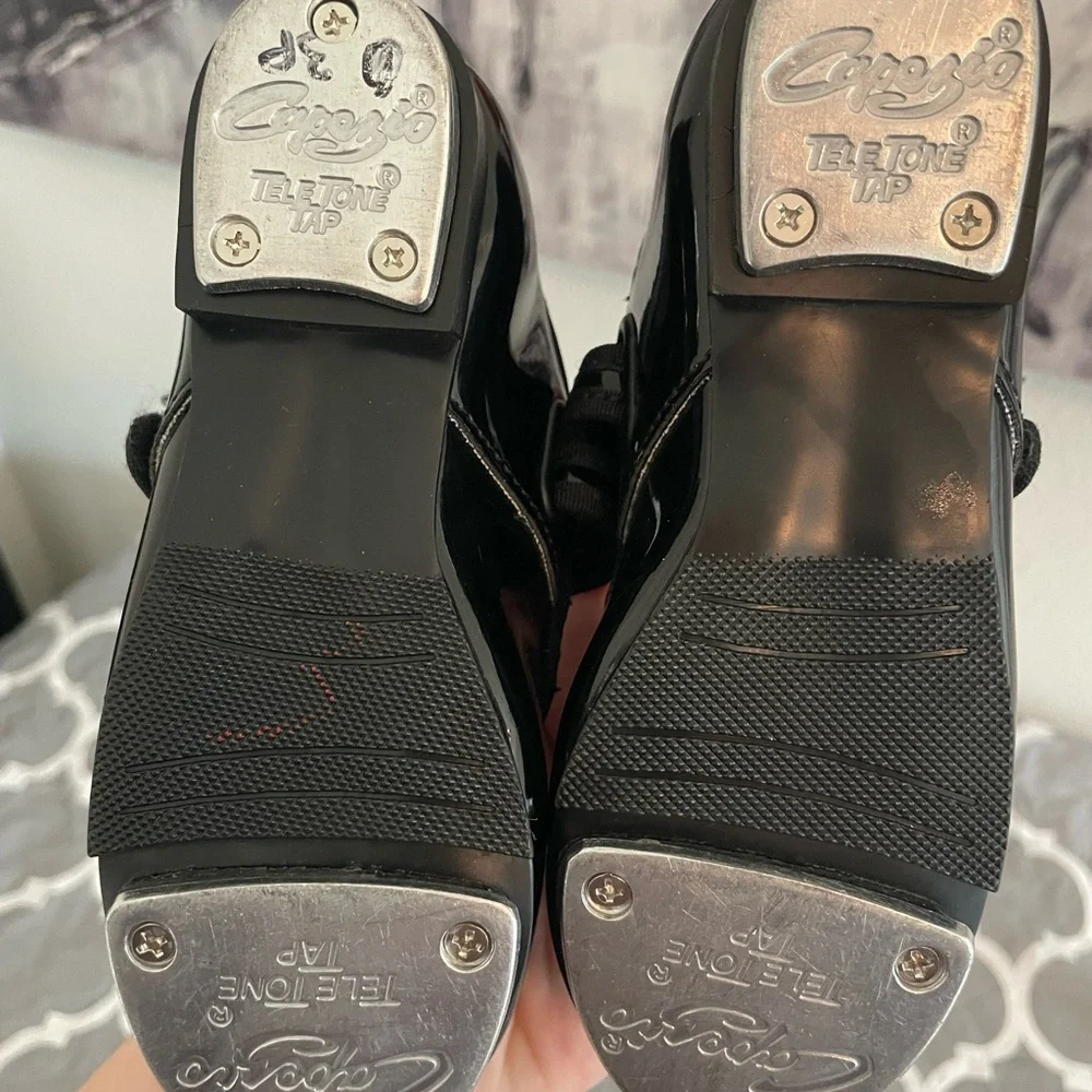 Little Girls Capezio Teletone Tap Mary Jane Pattent Leather Tap Shoe Size 9.5 m